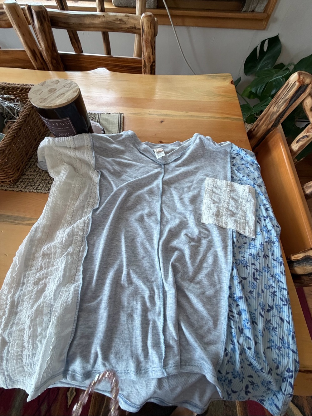 7th Ray Gray Short Sleeve Mixed-Fabric Tee with White and Blue Panels